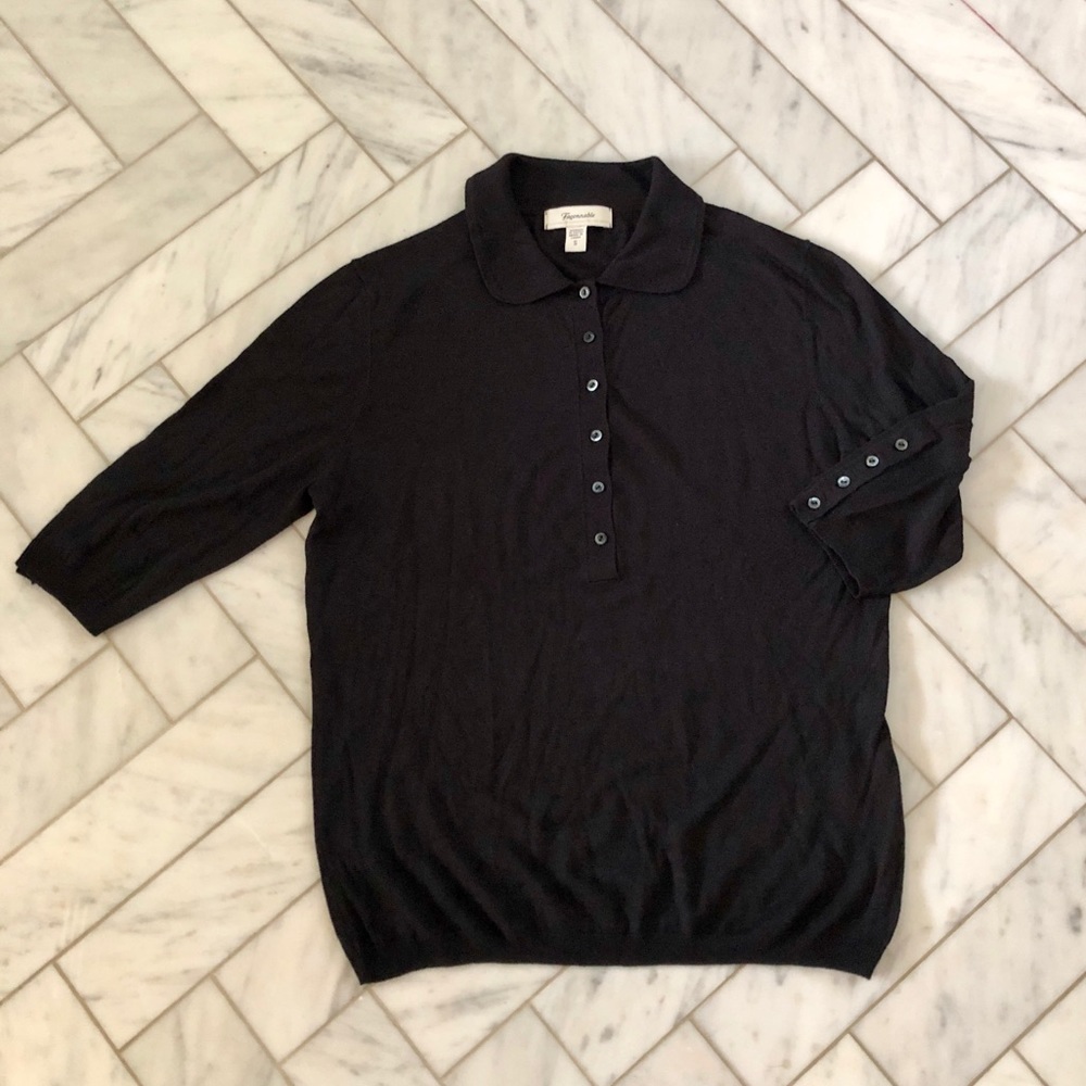 Faconnable light weight sweater with button detail